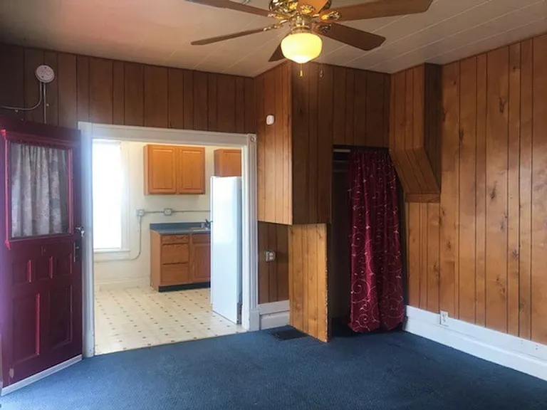 124 N Buchanan Ave — Photo 3