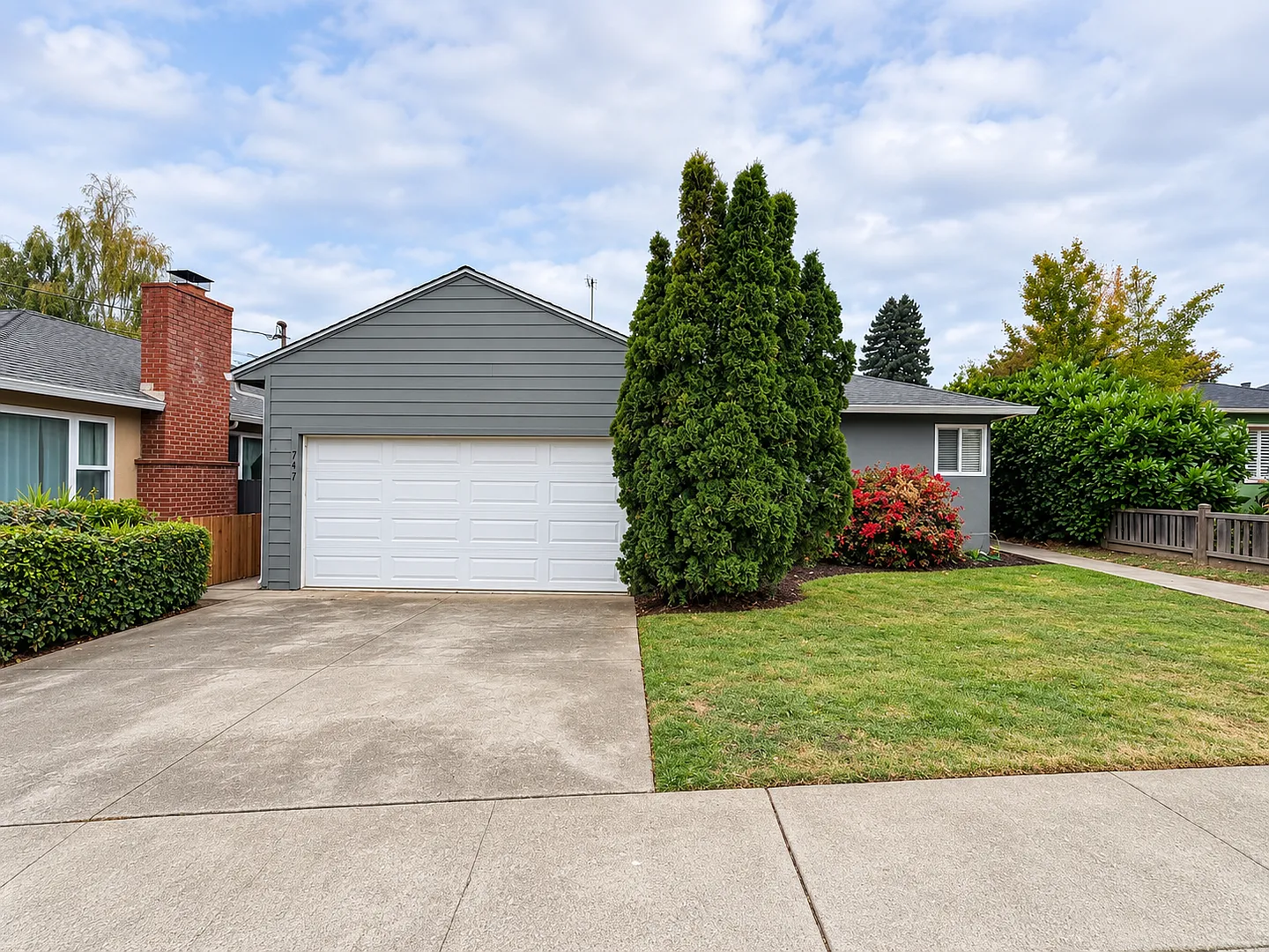 Spacious 3BR/2BA El Cerrito, CA Home with Hardwood Floors, Private Yard & Garage — Photo 1