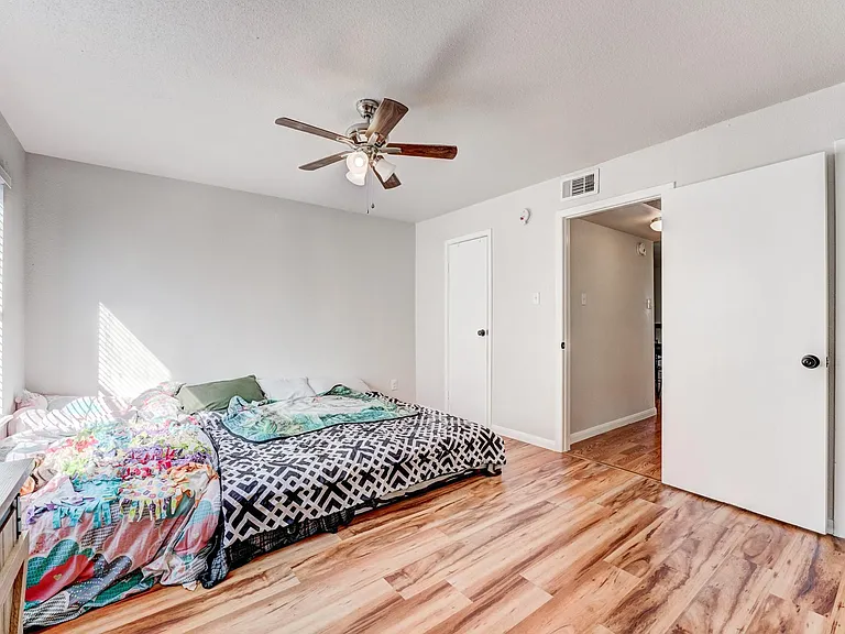 6001 Reims Rd #301 — Photo 20