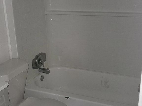 5th image of 543 Okaloosa St