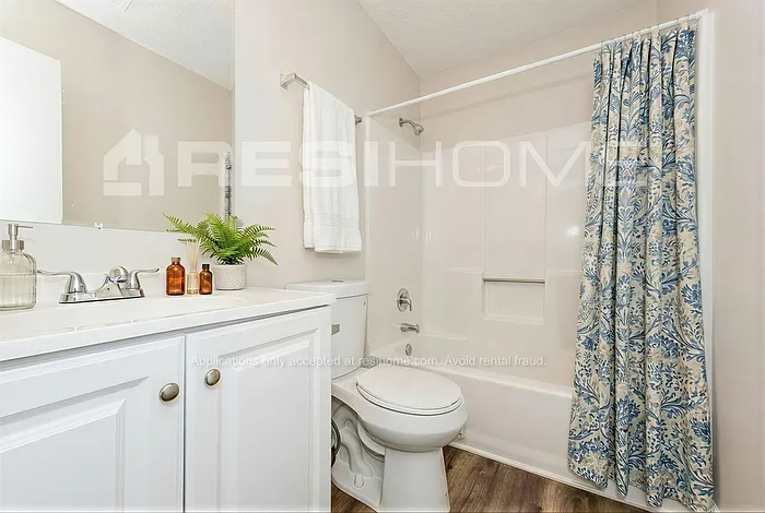 245 Helen Ln — Photo 11
