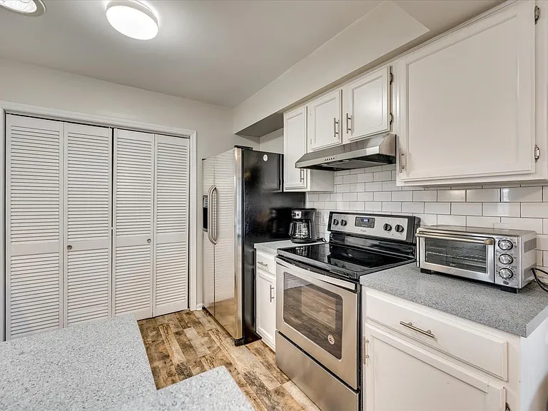 10932 Copperfield Dr — Photo 9