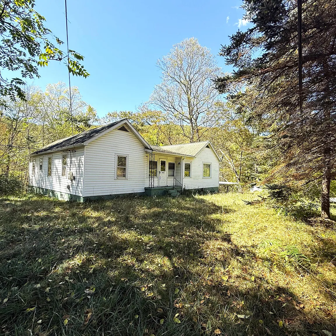 8296 Huntersville Rd photo 1