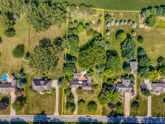 4th image of 3509 Scheid Rd