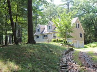 121 Stonefield Rd, Milford, PA 18337