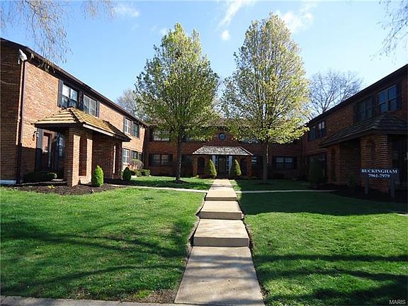 3rd image of 7965 Royal Arms Ct
