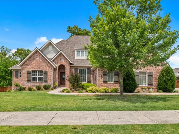 1302 NW Hermanus St, Bentonville, AR 72712