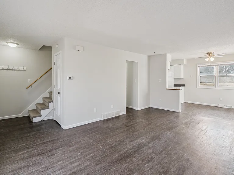 1224 NW 92nd St #SM1 — Photo 3