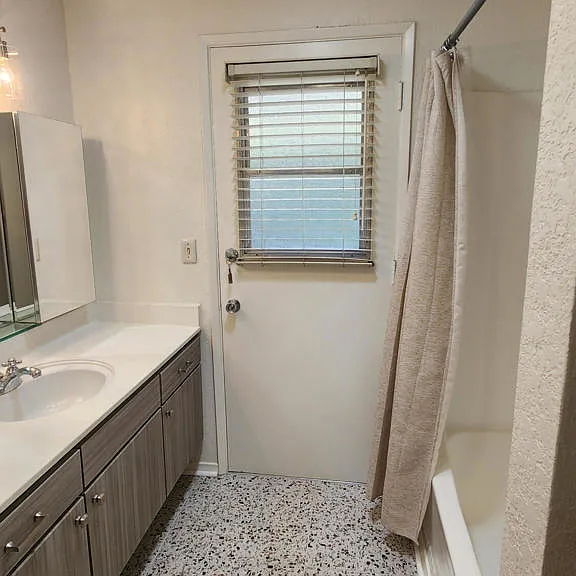 3104 Kingridge Way — Photo 18