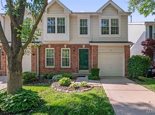 444 Summit Tree Ct, Fenton, MO 63026