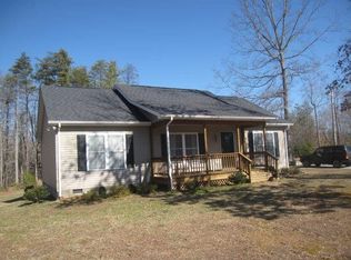 73 High Hill Rd, Farmville, VA 23901