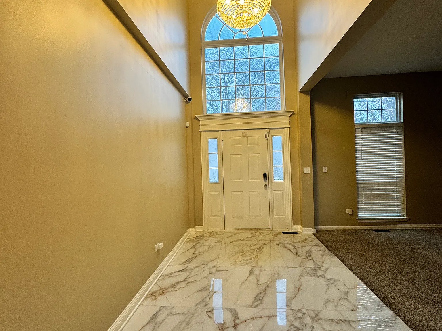 1339 Palisades Dr — Photo 2