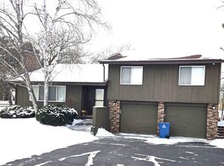 761 N Pine Rd, Essexville, MI 48732