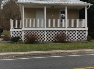 8839 Clemsonville Rd, Mount Airy, MD 21771