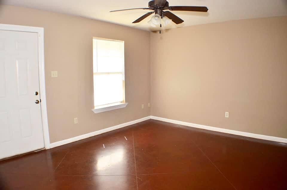 1st image of 719 Bergerie St APT B