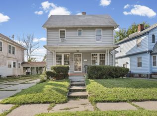 1321 Addington Rd, Toledo, OH 43607