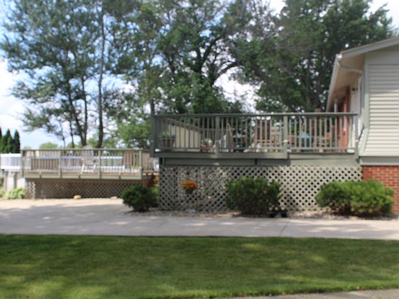 4th image of 747 Briarwood Dr