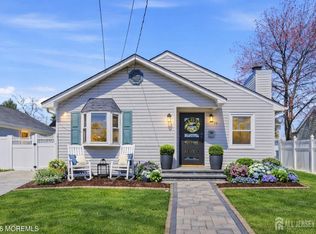52 Pomona Blvd, Keyport, NJ 07735