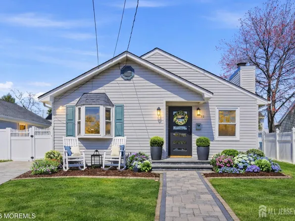 52 Pomona Blvd, Keyport, NJ 07735