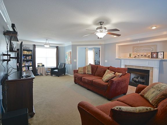 2nd image of 2477 Hattington Dr