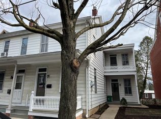 137 S Broad St, Lititz, PA 17543