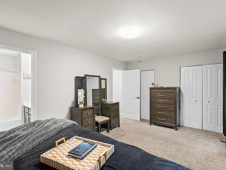 18005 Sunset Lake Ct — Photo 20