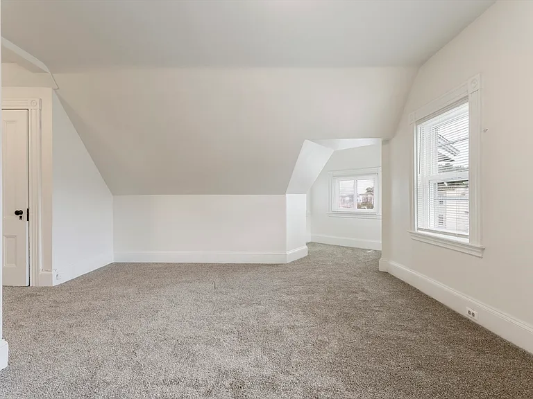 247 Park St #3 — Photo 21