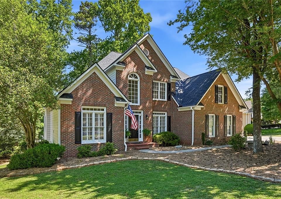 1st image of 1032 Chippendale Trl SW