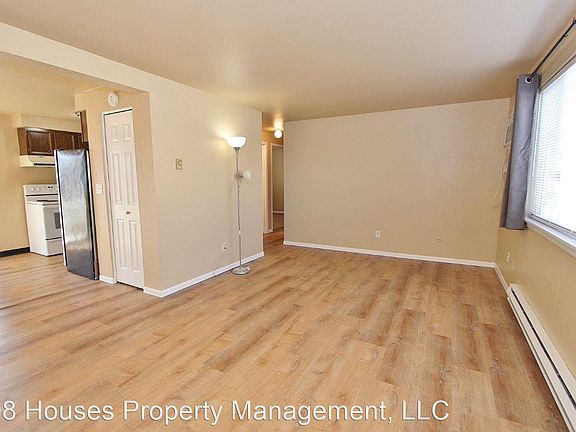 4th image of 1354 W Sandalwood Dr