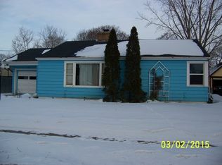 845 Bellevue Ave, Elgin, IL 60120