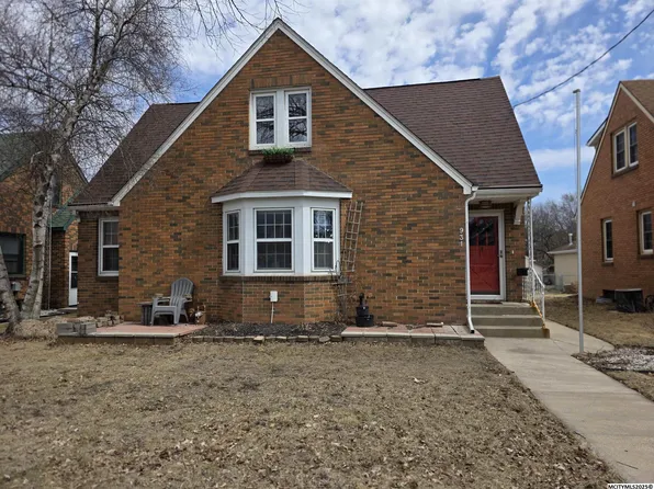 931 N Monroe Ave, Mason City, IA 50401