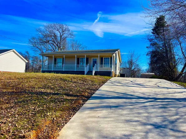 821 Washington Ave, Oak Grove, KY 42262