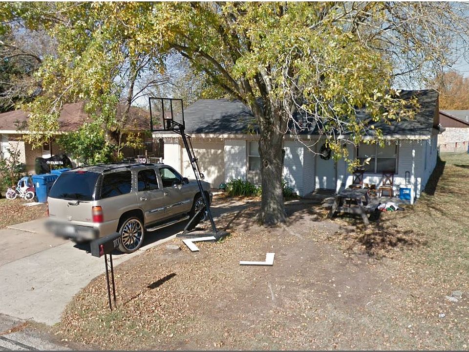 1st image of 1100 Goliad Ave