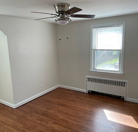 5th image of 120 Campbell Ave