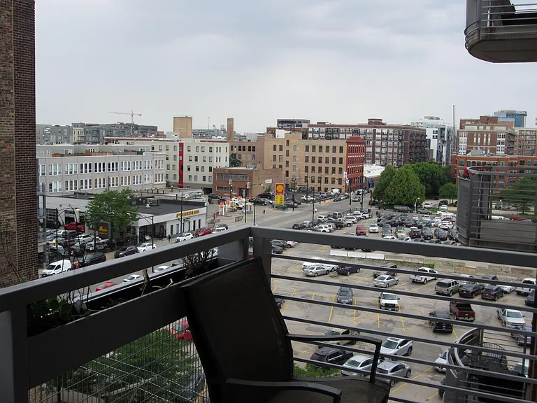 933 W Van Buren St #626 — Photo 9
