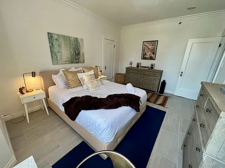 702 Ash St #500 — Photo 17