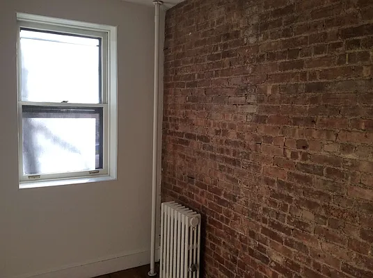 Rented by Peter Jacob, LREB | media 6