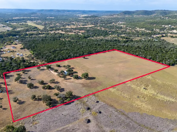 373 PINE TREE, Medina, TX 78055