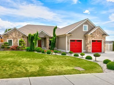 103 N 92nd Ave, Yakima, WA, 98908