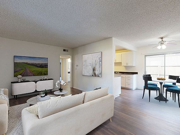 4th image of 901 S Idaho St APT 18