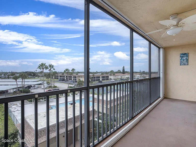 500 Palm Springs Blvd #407 — Photo 7