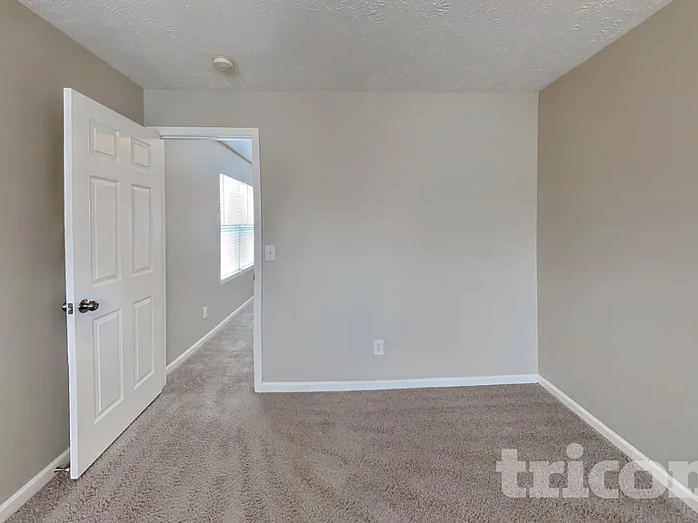 5004 Millpond Ct — Photo 15