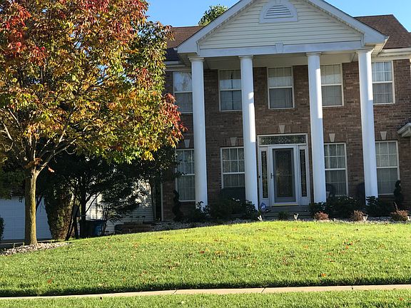 3rd image of 169 Riverwood Park Dr
