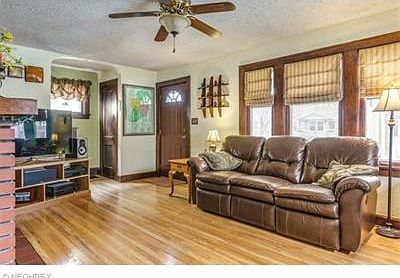 3rd image of 1784 Saratoga Ave