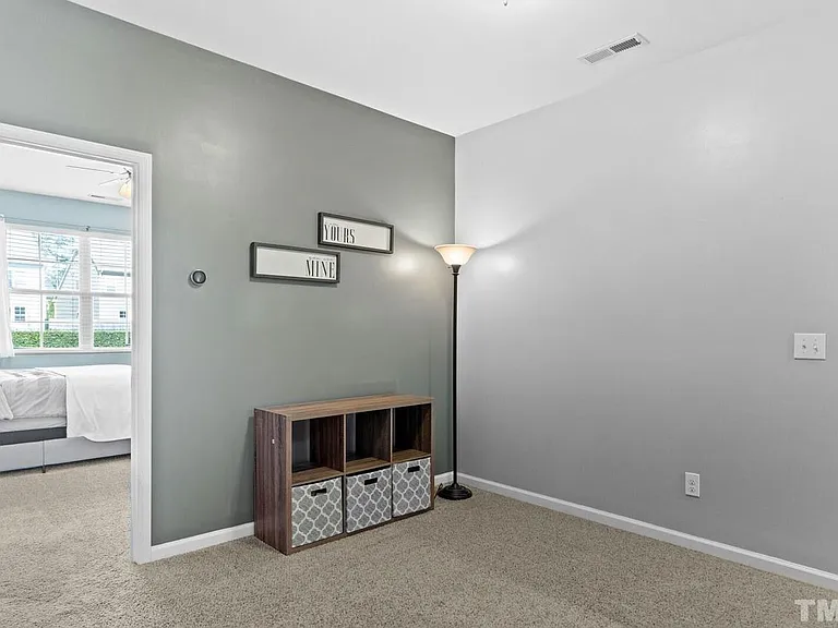 2438 Baslow Dr — Photo 11