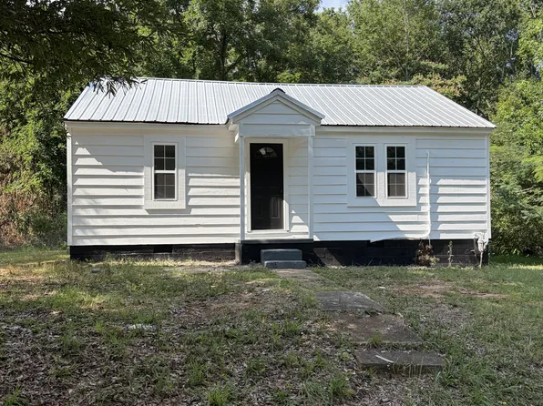 483 Purdy Rd, Selmer, TN 38375