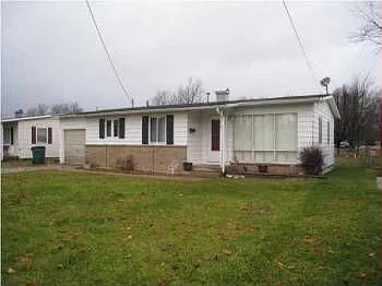 161 W Gardner St photo 1