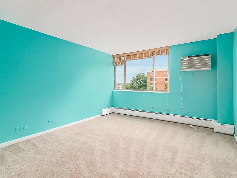 2201 S Stewart Ave #4H — Photo 14