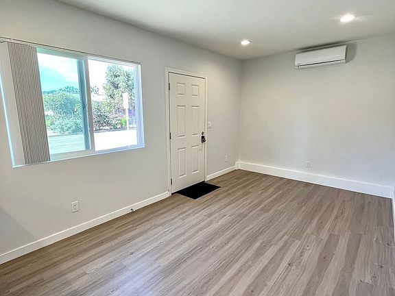 4th image of 1219-1223 Mitchell St #1223-I