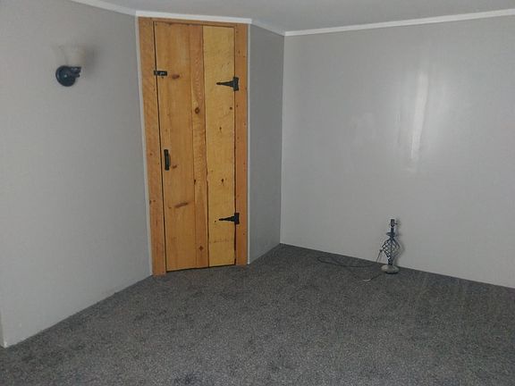 2nd image of 16 Spruce Ln
